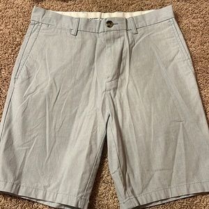 old navy striped blue shorts